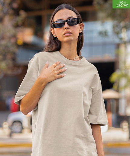 “Cowgirl Club” Vintage Western Oversized T-Shirt – Livin’ Wild and Free